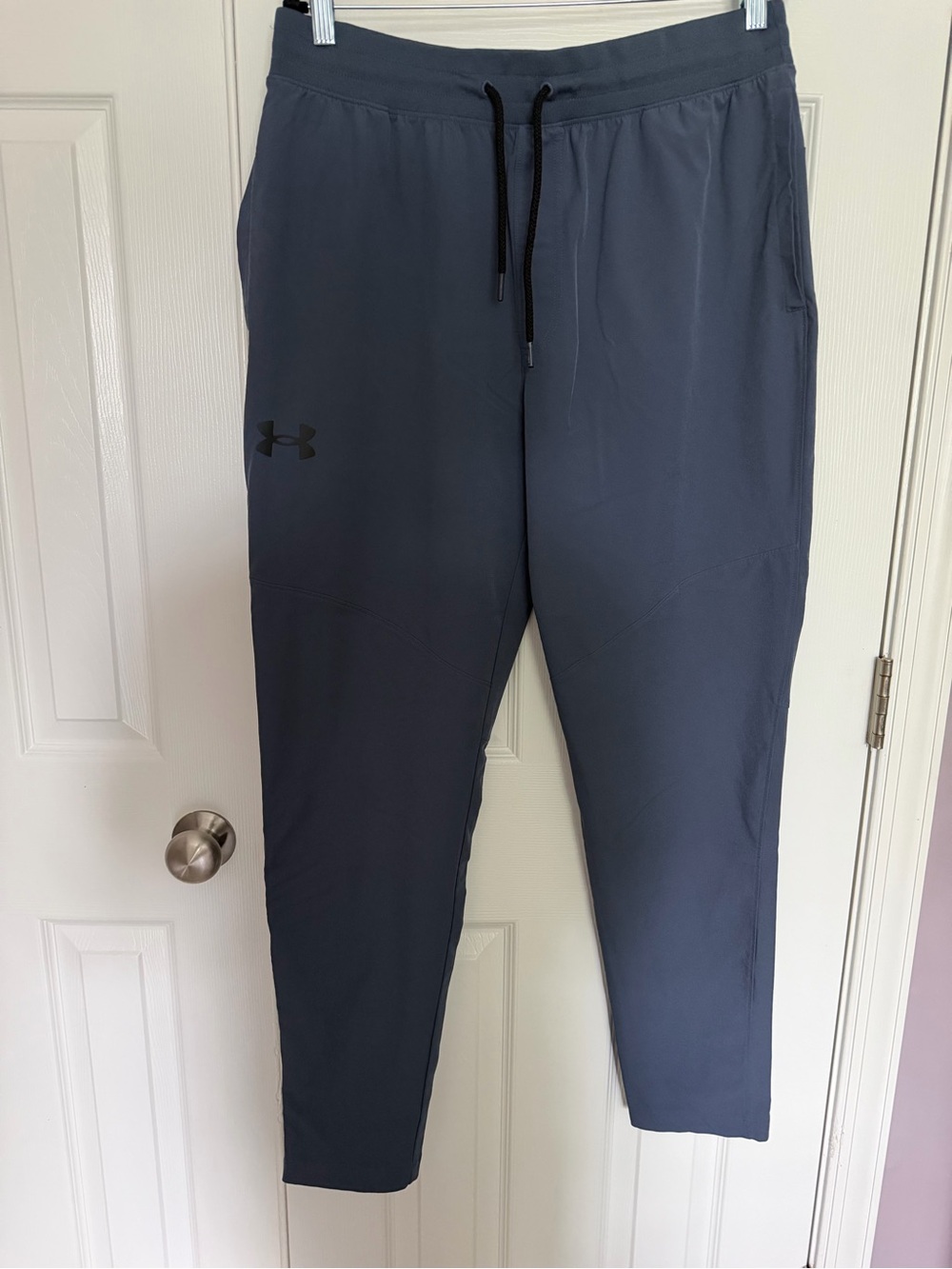 Under Armour Men's Gray Athletic Jogger Pants